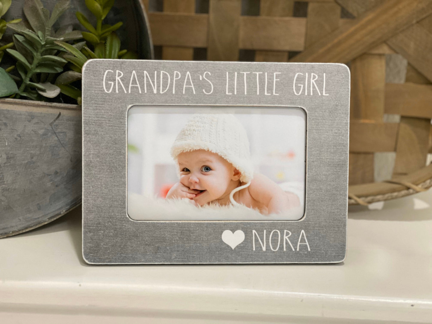 Gift for Grandpa Birthday Personalized Frame for New Grandpa Grandpas Little Girl Custom 4x6 Picture Frame Special Grandpa Gift
