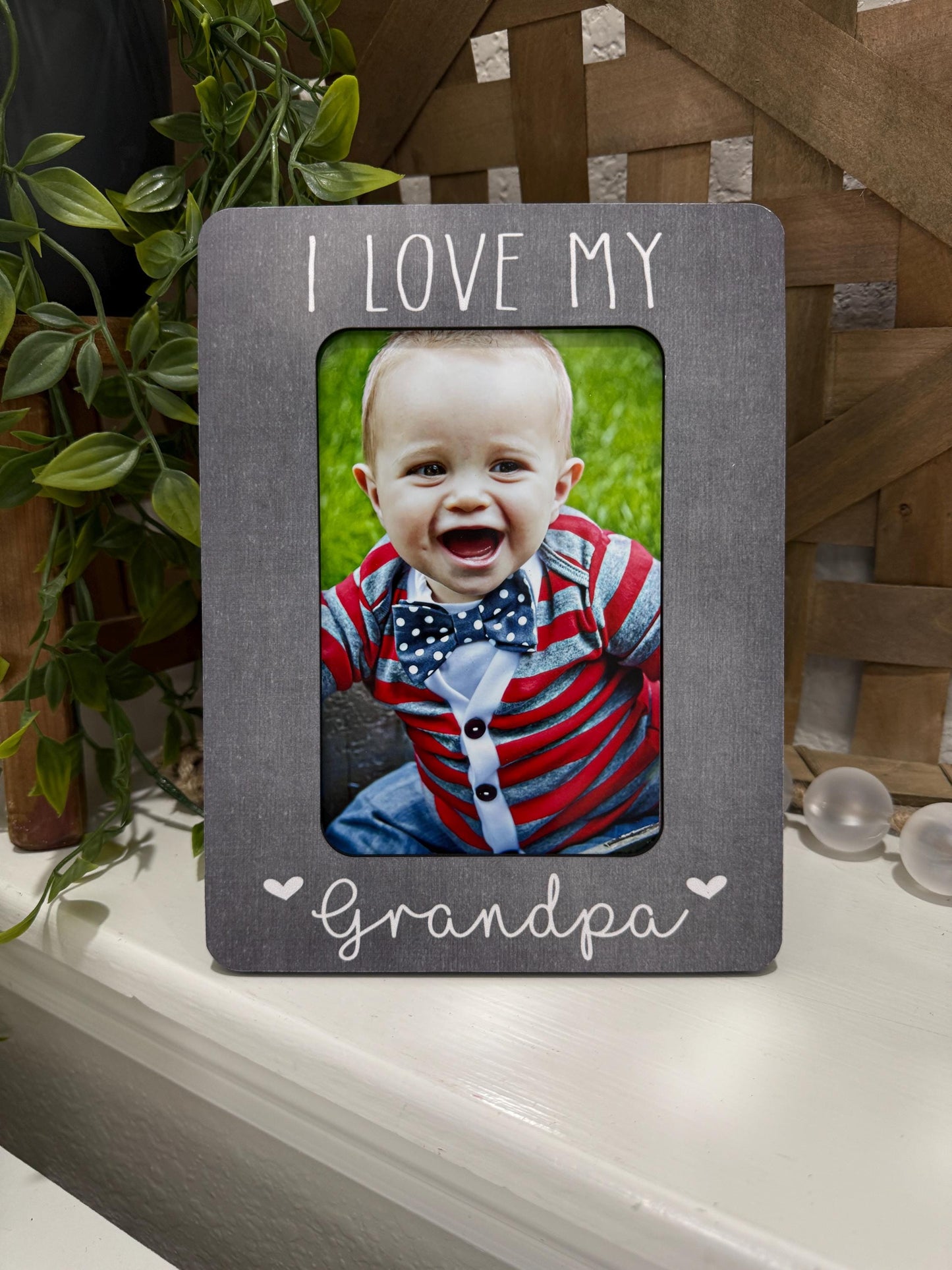 Personalized Grandpa Frame – I Love My Grandpa Gift, Custom Grandparent Keepsake, Birthday Gift for Grandpa, Grandpa’s Little Girl Frame