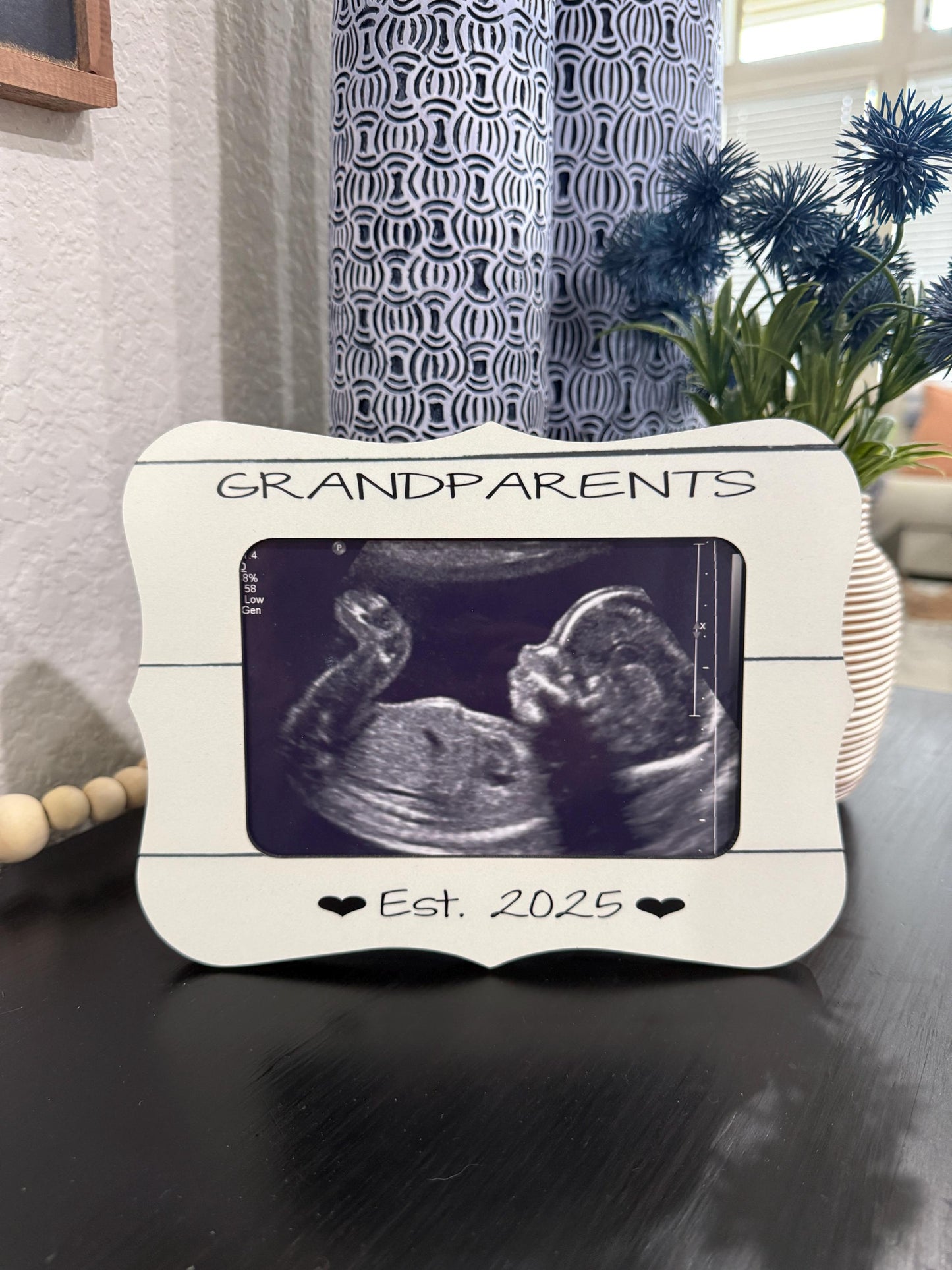 Grandparents EST. 2025 Frame – First-Time Grandparent Gift, Pregnancy Reveal, Baby Announcement, Custom Grandparent Keepsake